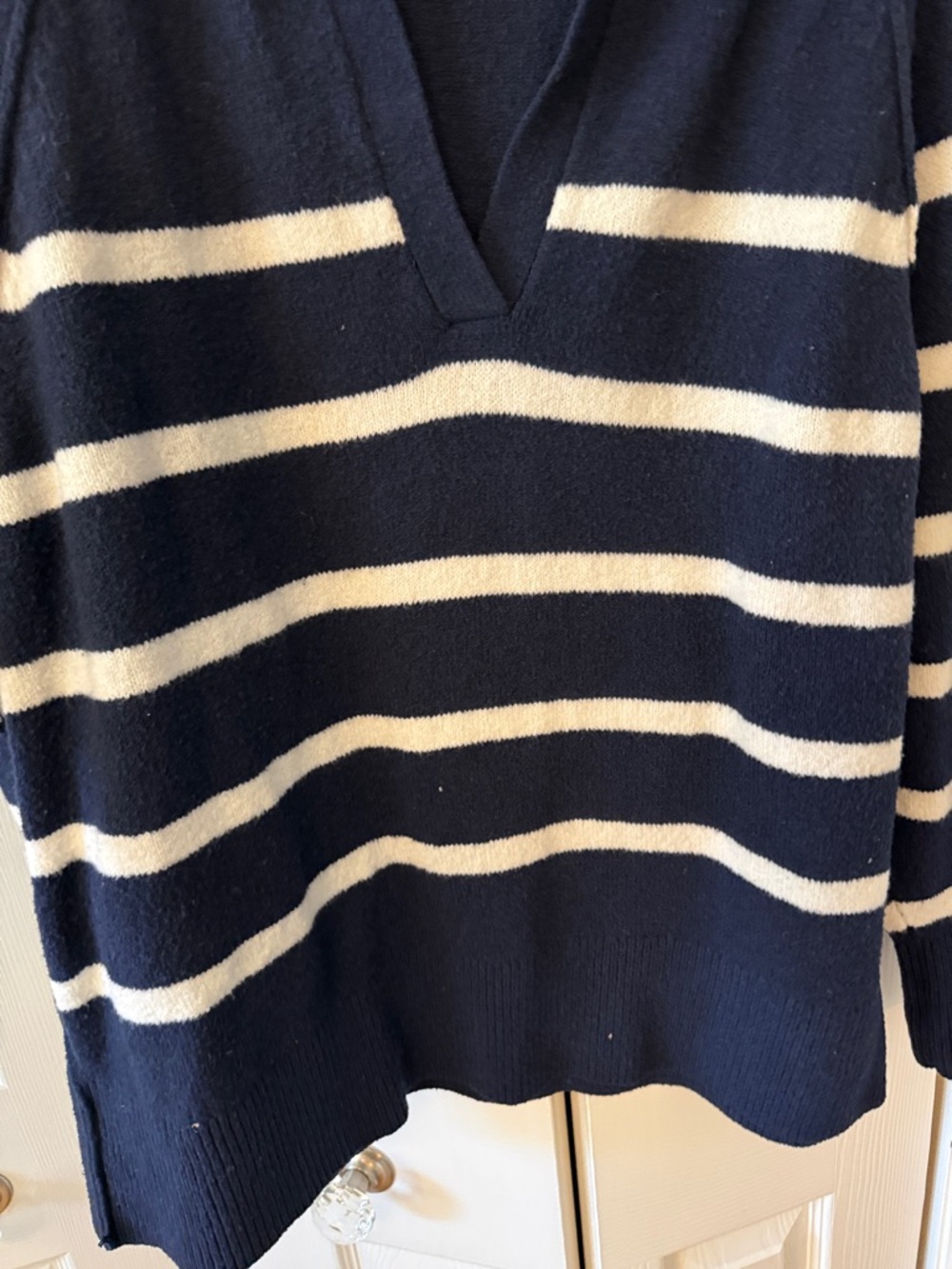 aerie Navy and White Striped vneck Polo Sweater Medium - Picture 5 of 10